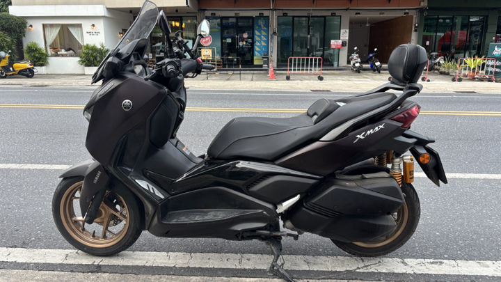 Yamaha Xmax transport Mueang Phuket -> Chatuchak